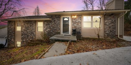 5242 Oakhill Drive, Knoxville