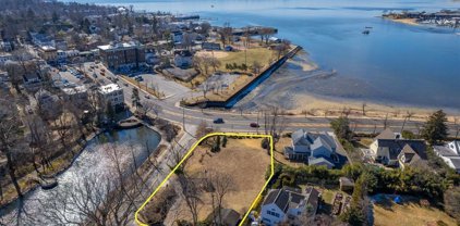 15 Shore Road, Port Washington