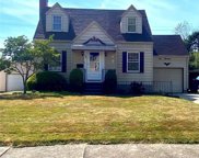 200 Kenmore Avenue SE, Warren image