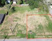 4th St and Holly, Sweeny image