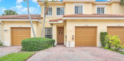 3247 Nw 31st Ter, Oakland Park