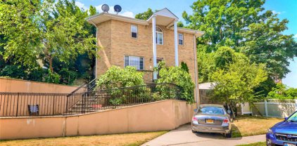 157-06 18th Avenue, Whitestone