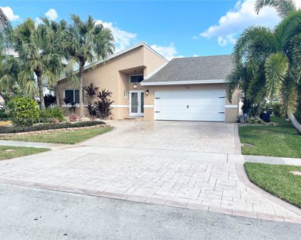 701 Se 3rd Ln, Dania Beach