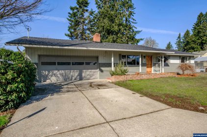 700 10th Av