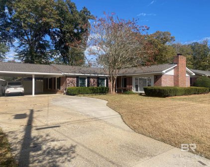 205 N Pine Street, Brewton