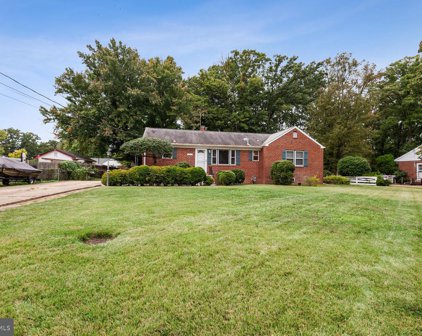 5914 Brookland Rd, Alexandria