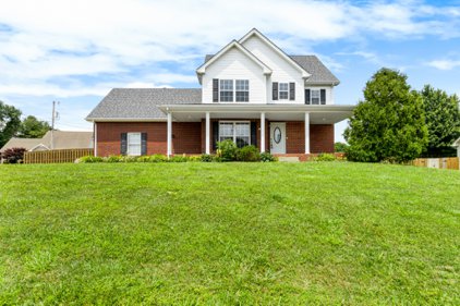 592 Mountain View Dr, Clarksville