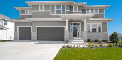 1611 SW Arbormist Drive, Lee's Summit