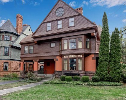 405 & 405 R Linwood Avenue, Buffalo