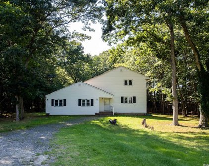178 Wood Road, Centereach