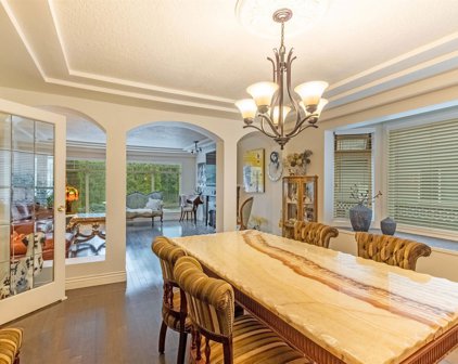 812 Robinson Street, Coquitlam