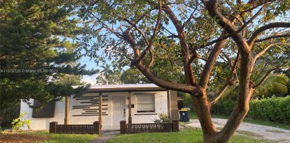 221 Sw 3rd Pl, Dania Beach