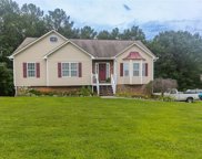 25 Greatwood Drive, White image