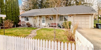 213 3RD Street, Gold Bar