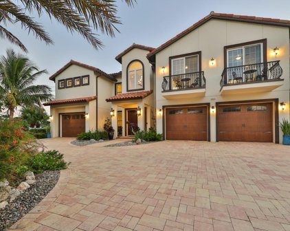 325 140th Avenue E, Madeira Beach