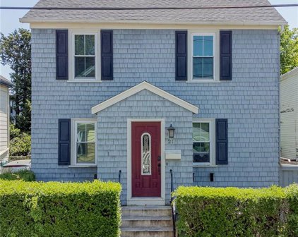 21 Simmons  Street, Newport