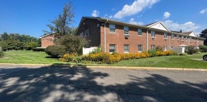 460 Old Town Road Unit #2N, Port Jefferson Station