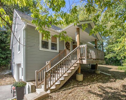 506 S Commercial Avenue, Smithville