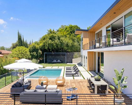 17140 OAK VIEW Drive, Encino