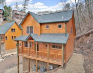 2112 Valley Creek Way, Sevierville image