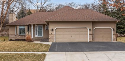 6864 Timber Crest Drive, Maple Grove