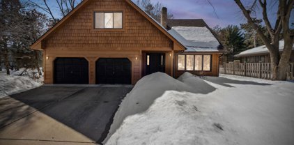 448 Carol Lane, Shoreview