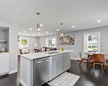 14 Ruggles St, Westborough