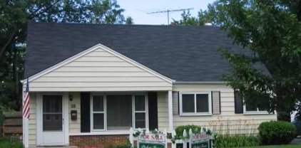 900 E Frederick, Arlington Heights