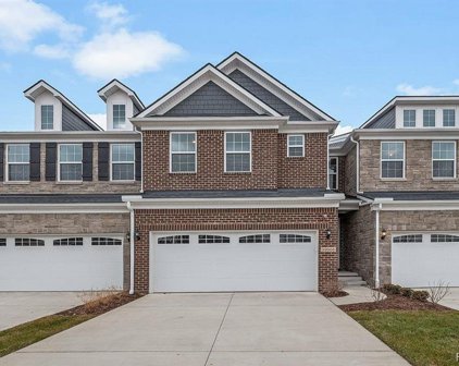 40151 Premier, Plymouth