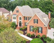 640 Falls Lake Drive, Johns Creek image