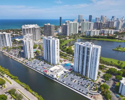 3625 N Country Club Dr Unit #2010, Aventura