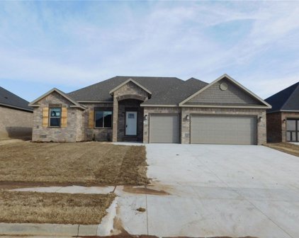 922 E Pinnacle  Street, Prairie Grove