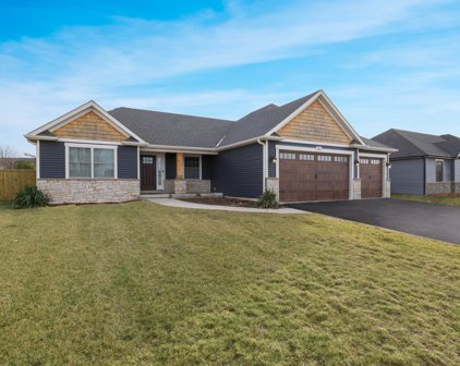 302 Westwind Drive, Yorkville