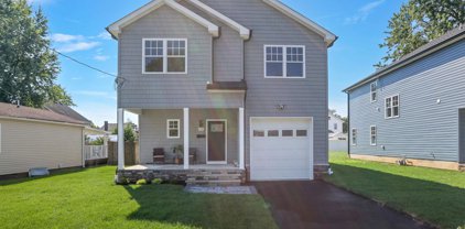 24 Van Dorn Street, Keyport