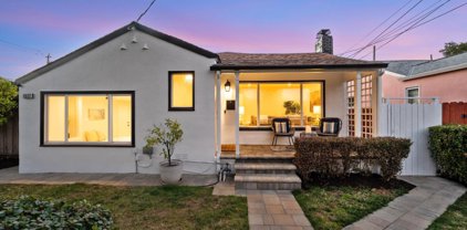 1032 Toyon DR, Burlingame