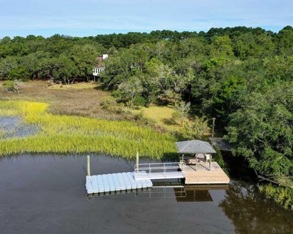 2569 Abbapoola Road, Johns Island