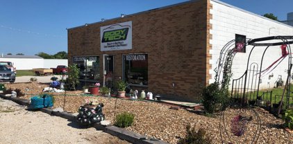 3227  Plank  Road, Keokuk