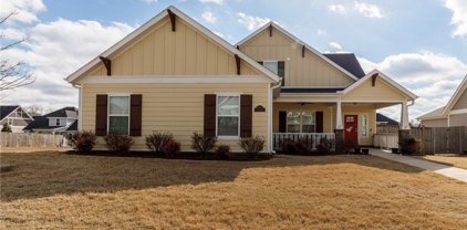 911 Westminster, Cave Springs