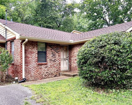 221 Hicks Rd, Nashville