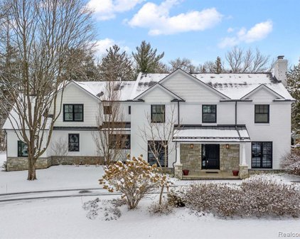 692 BENNINGTON, Bloomfield Hills