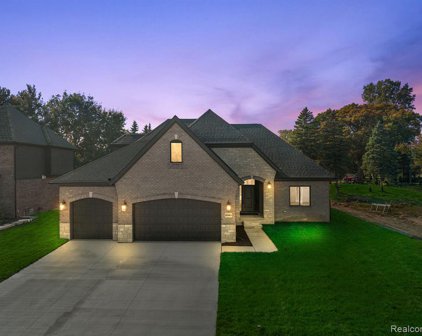 52861 Royal Park, Shelby Twp