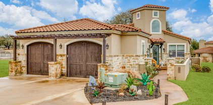 104 Alamo Ct, Horseshoe Bay