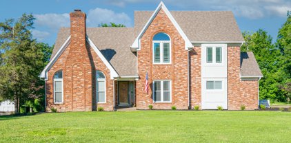 4002 Maple Hurst Dr, Crestwood