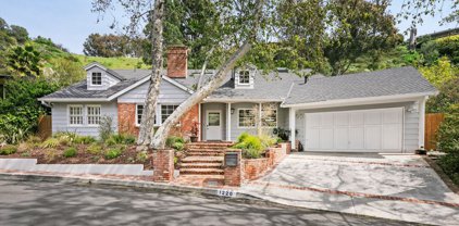 1220  Las Lomas Pl, Pacific Palisades