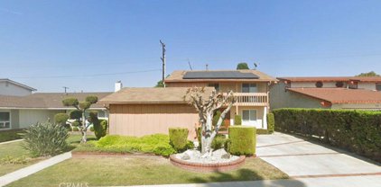 5012 Meadow Wood Avenue, Lakewood