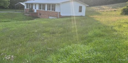 340 Devol Street, Summersville