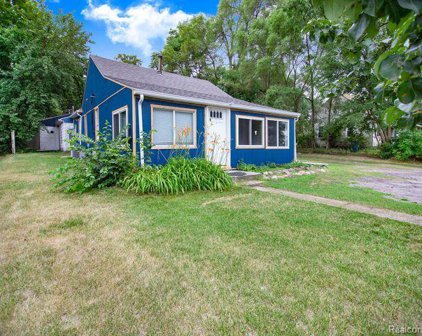 2608 LAPEER, Auburn Hills