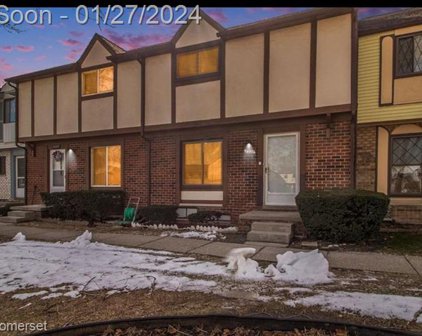 8328 HICKORY, Sterling Heights
