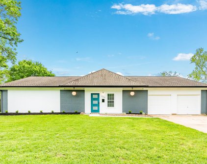 326 Linden Lane, Lake Jackson