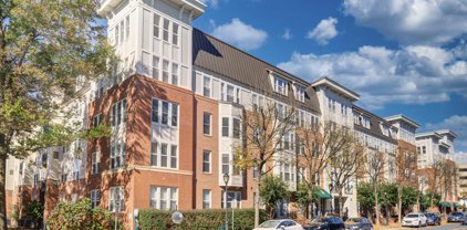 2665 Prosperity Ave Unit #211, Fairfax